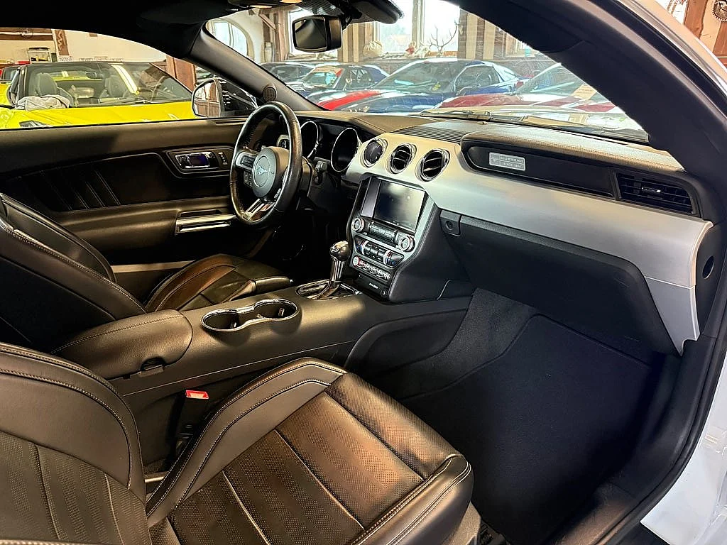 Bild von 2016 Ford Mustang (25)