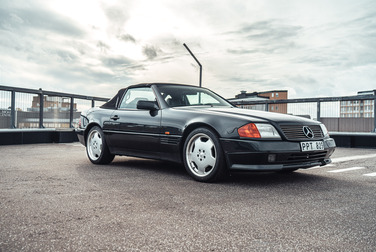 Exteriörbild på 1994 Mercedes SL320 (R129) 