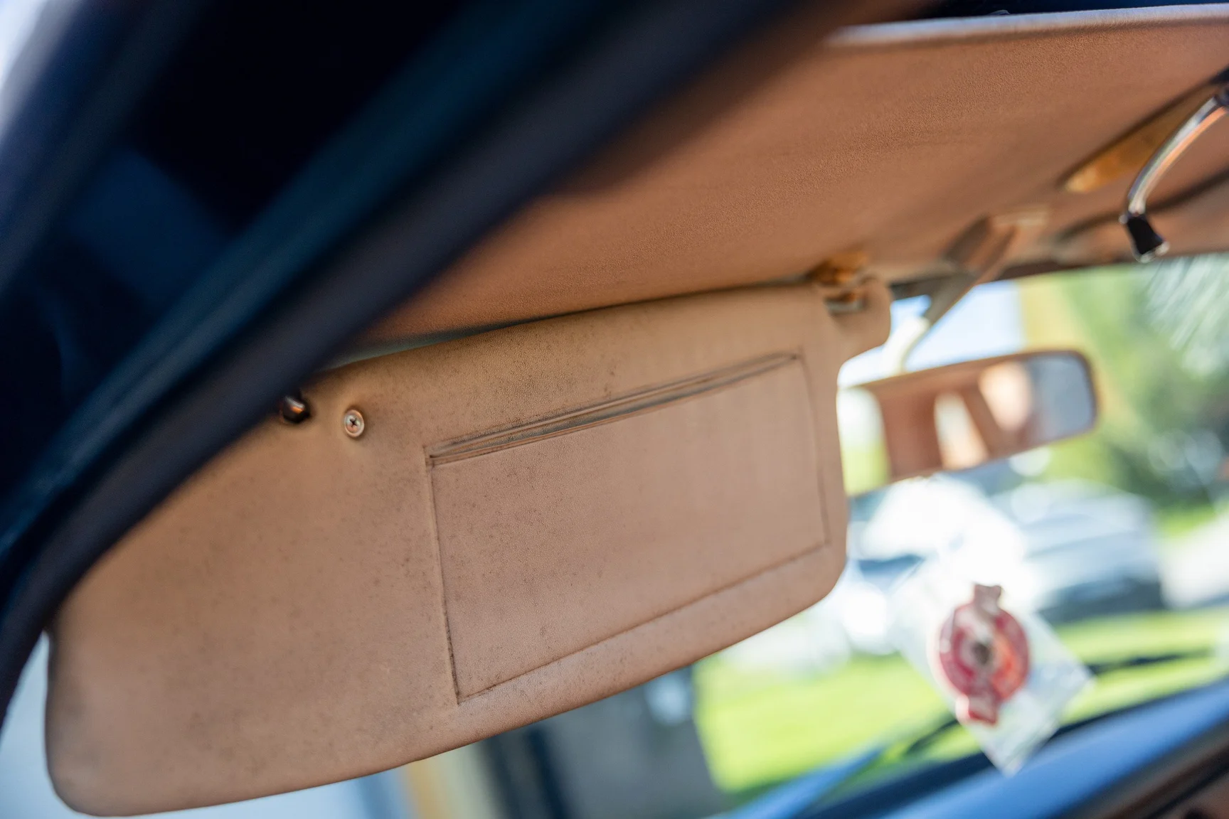 Interior image of 1973 Volvo 164E (58)