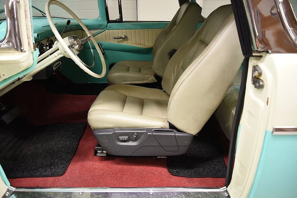 Bild von 1955 Ford Fairlane (21)