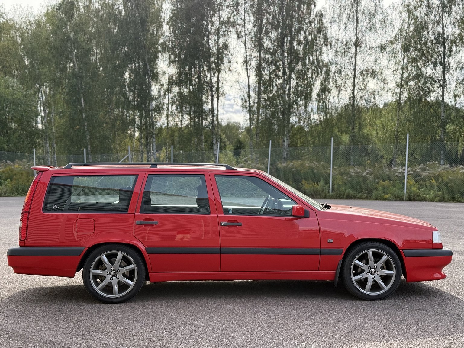 Exteriörbild på 1997 Volvo 850 R Kombi