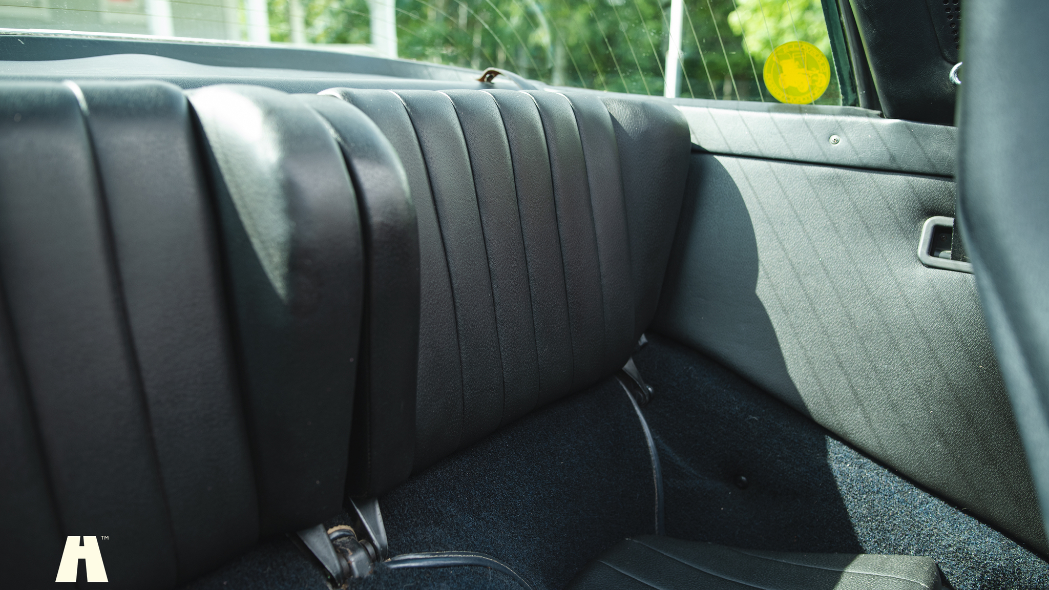 Interior image of 1976 Porsche 911 Targa