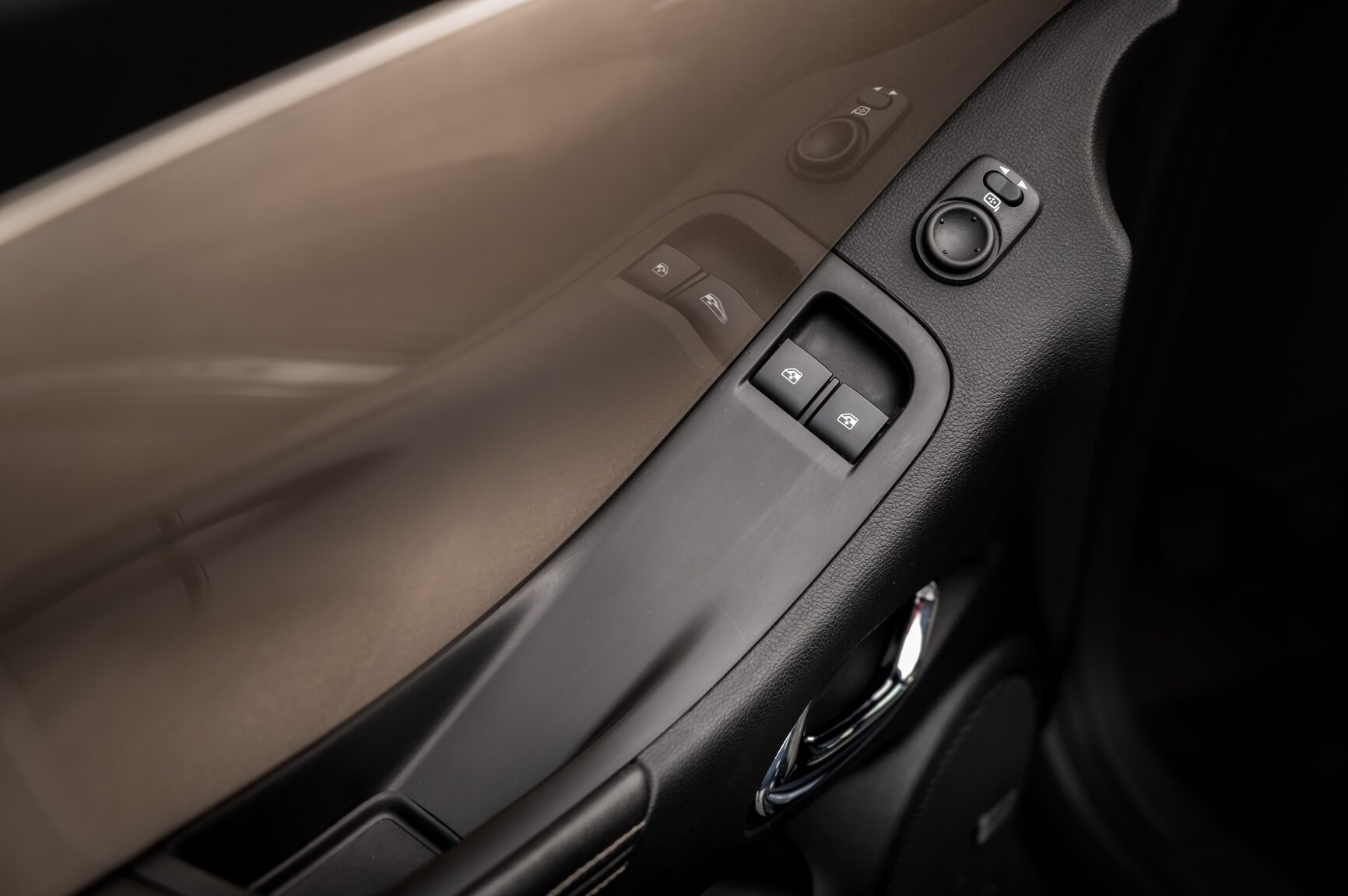 Innenraumfoto von 2010 Chevrolet Camaro SS (48)