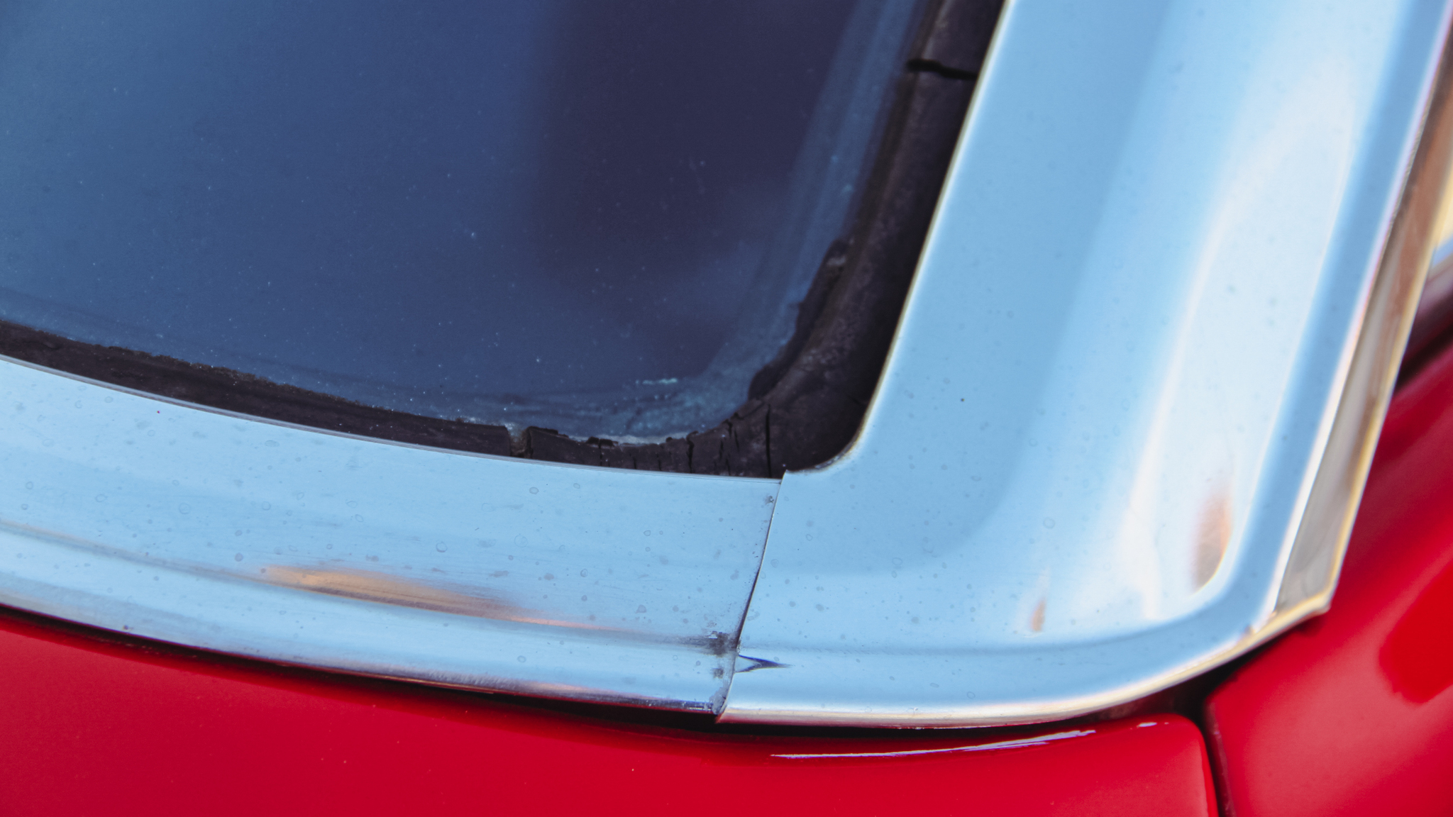 Exteriörbild på 1968 Ford Mustang 302ci Cabriolet (24)