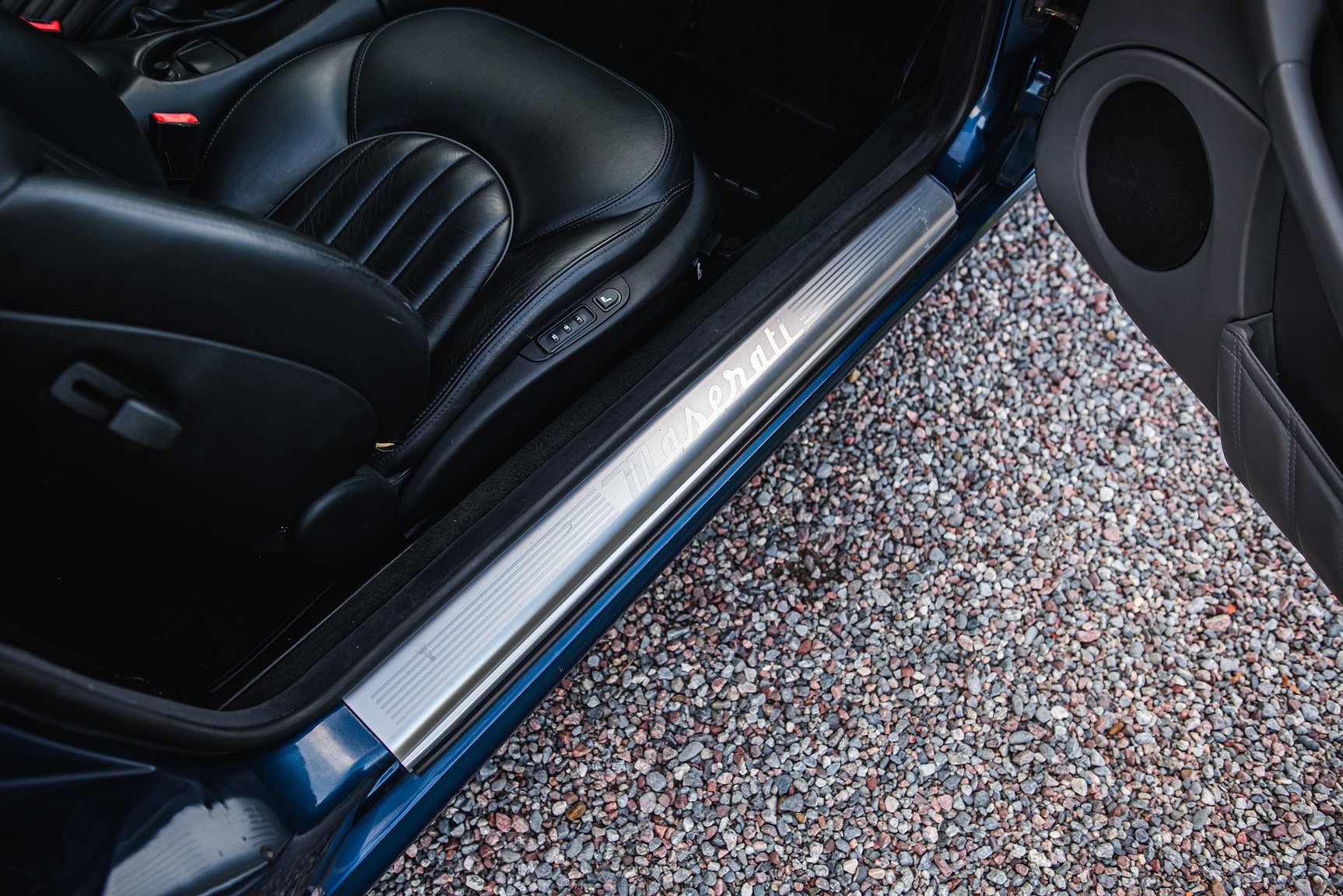 Interior image of 2000 Maserati 3200 GT
