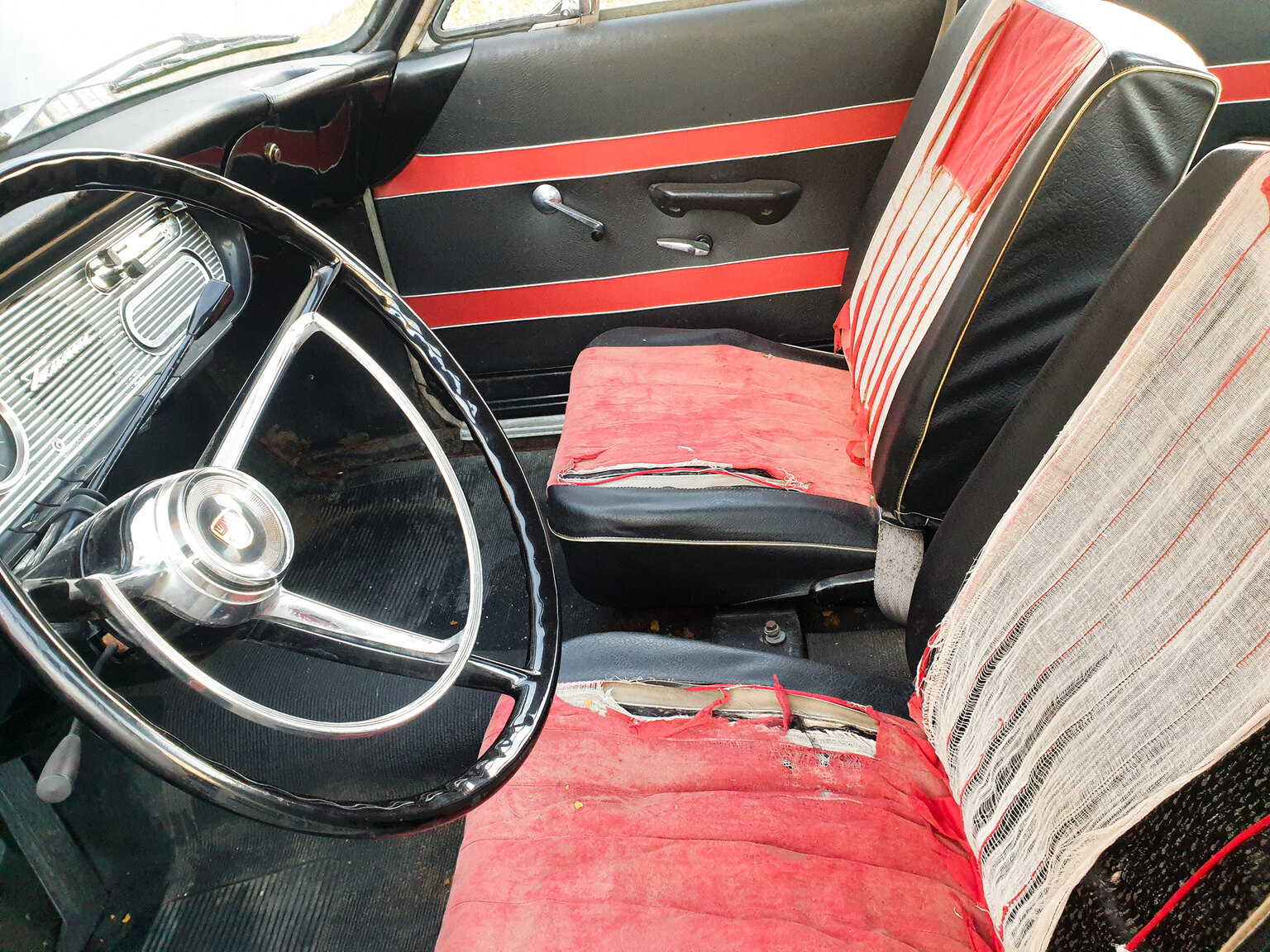 Interior image of 1964 Ford Taunus 17 M Super