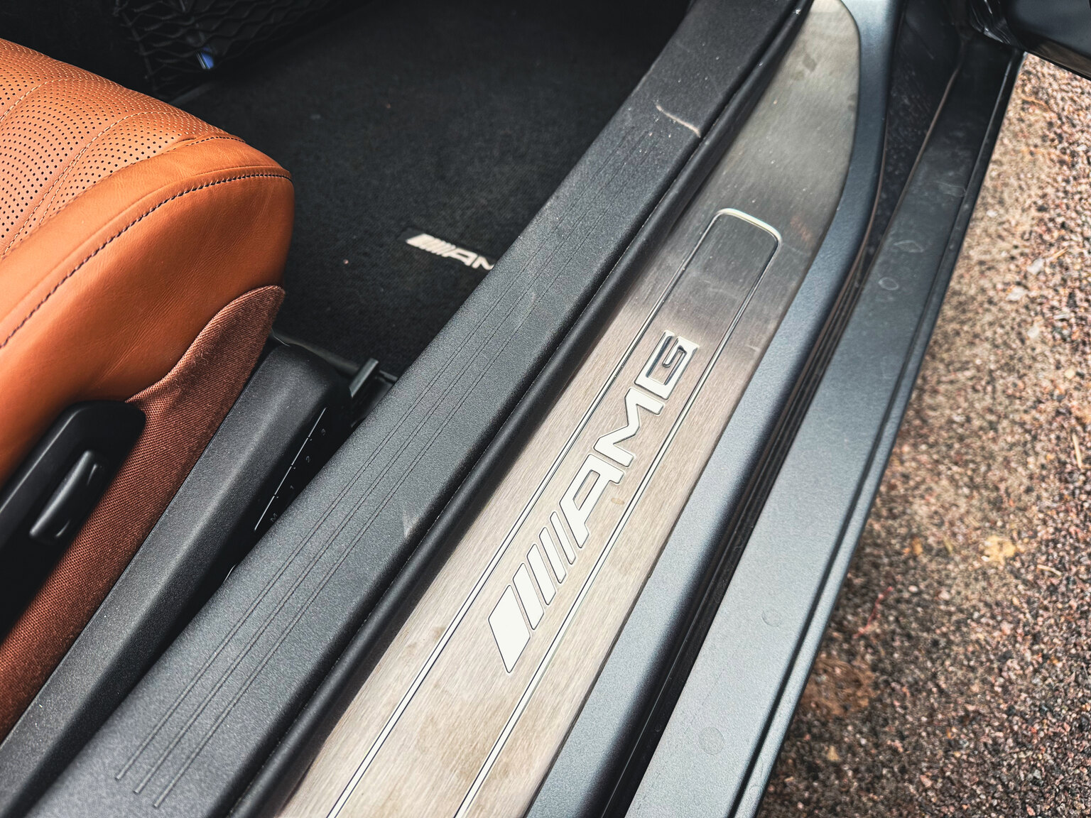 Innenraumfoto von 2018 Mercedes Benz AMG GT C