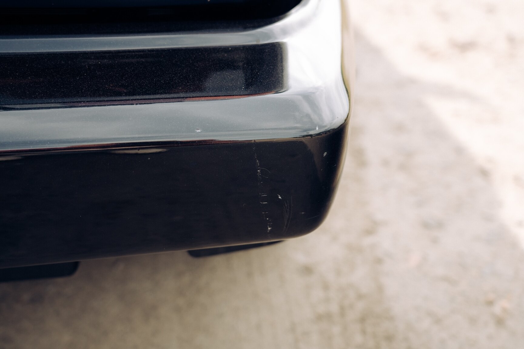 Exterior image of 1991 VW Golf Cabriolet "Etienne Aigner Edition"