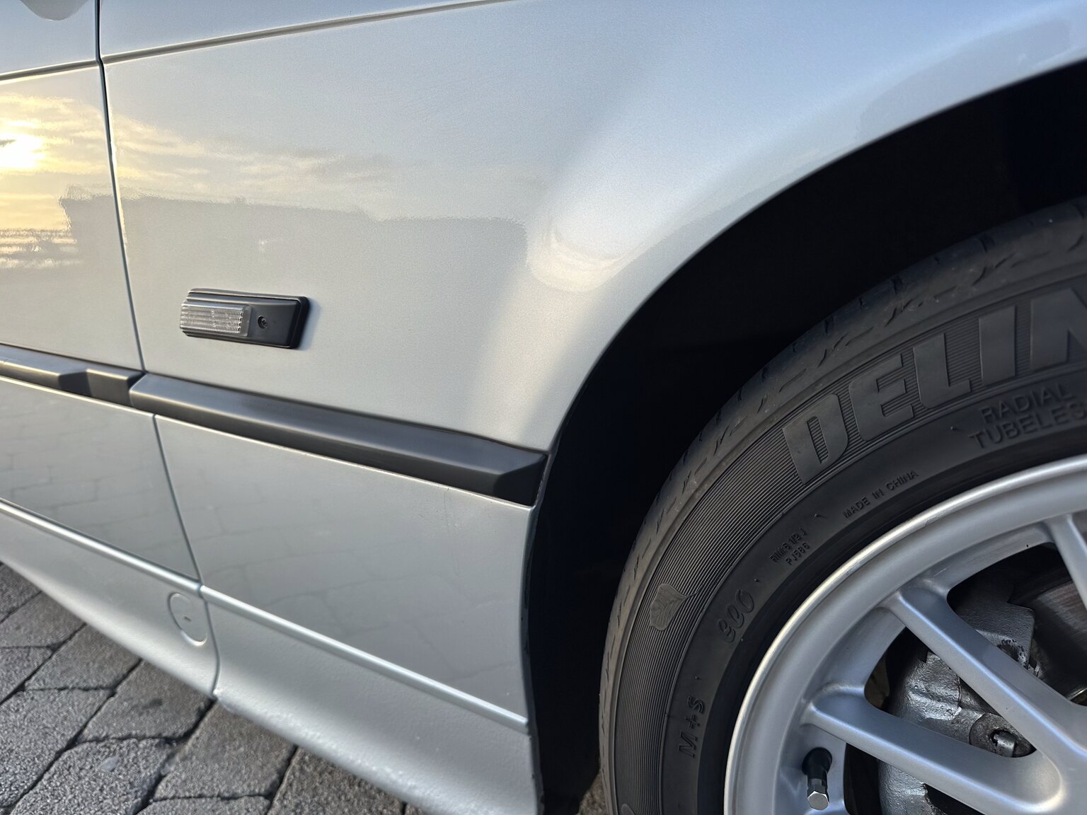 Aussenfoto 1993 BMW 325i Convertible