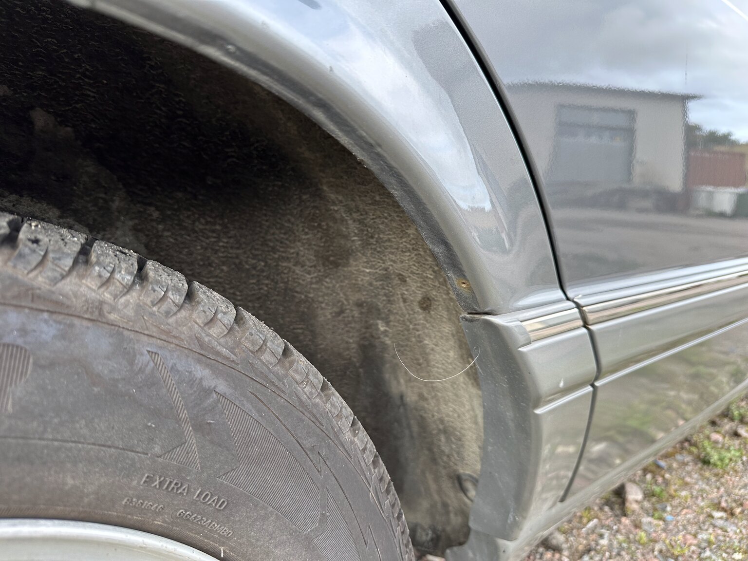 Aussenfoto 1987 Mercedes 300 SE