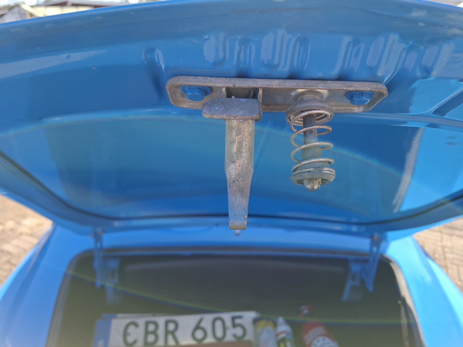 Interior image of 1966 Volkswagen 1300 Karmann-Ghia