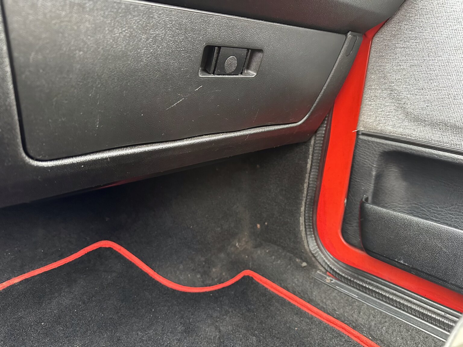 Innenraumfoto von 1983 Volkswagen Polo CL (16)