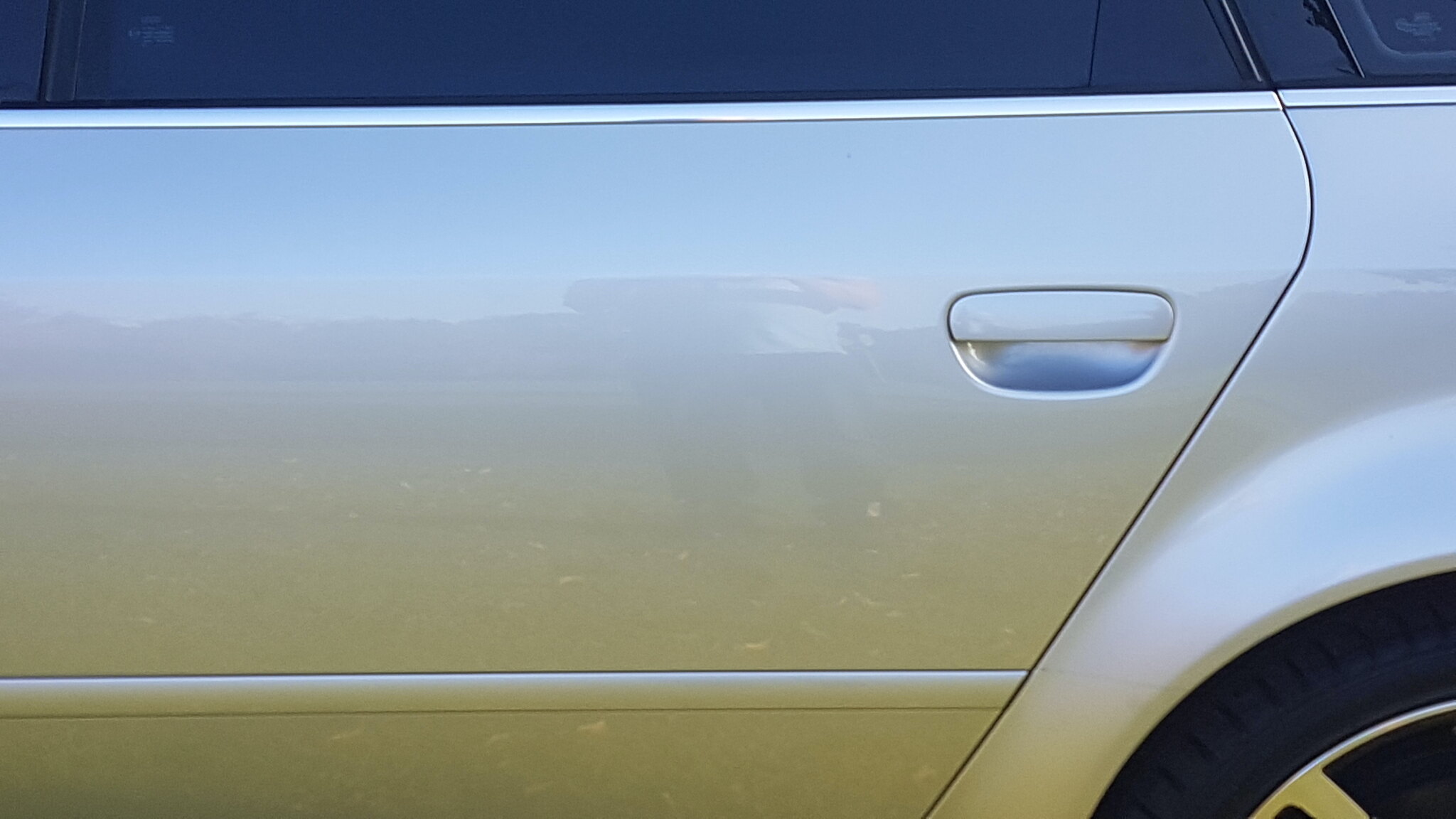 Exterior image of 2000 Audi S6 Avant