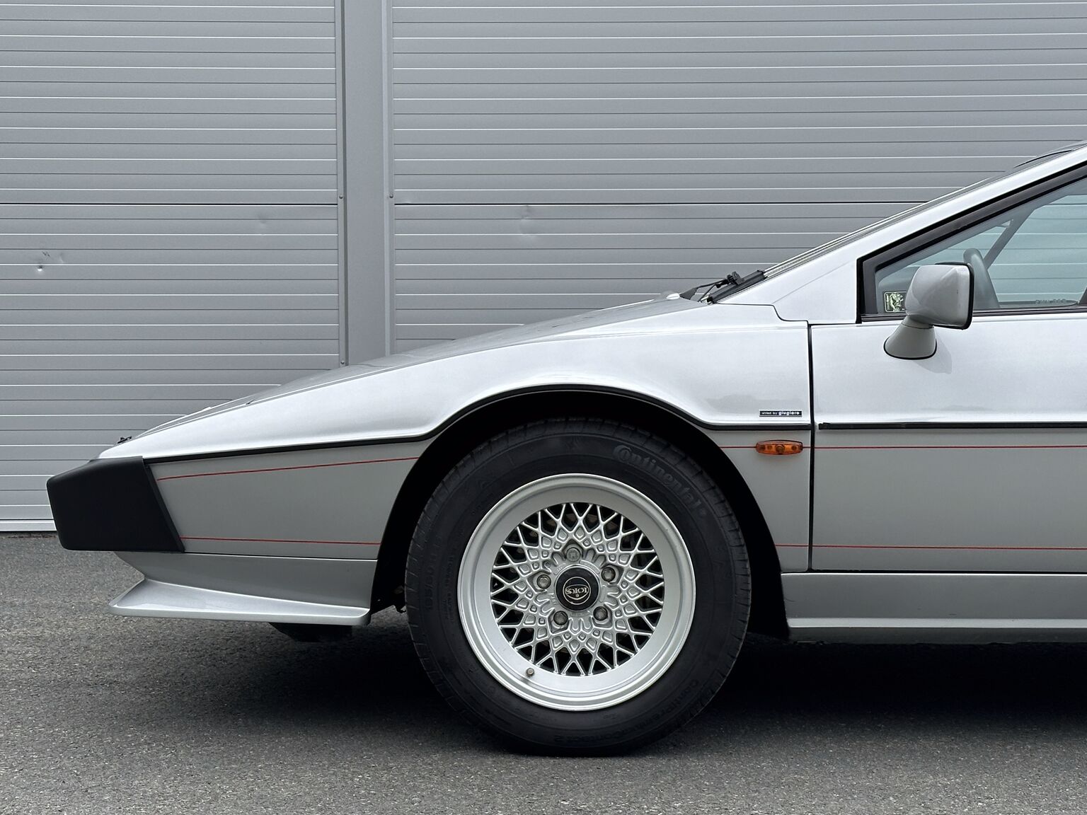 Aussenfoto 1987 Lotus Esprit S3