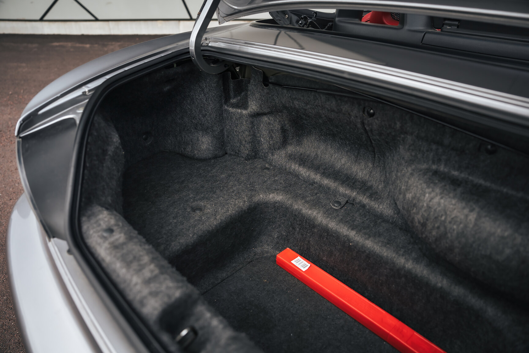 Interior image of 2000 Honda S2000 AP1