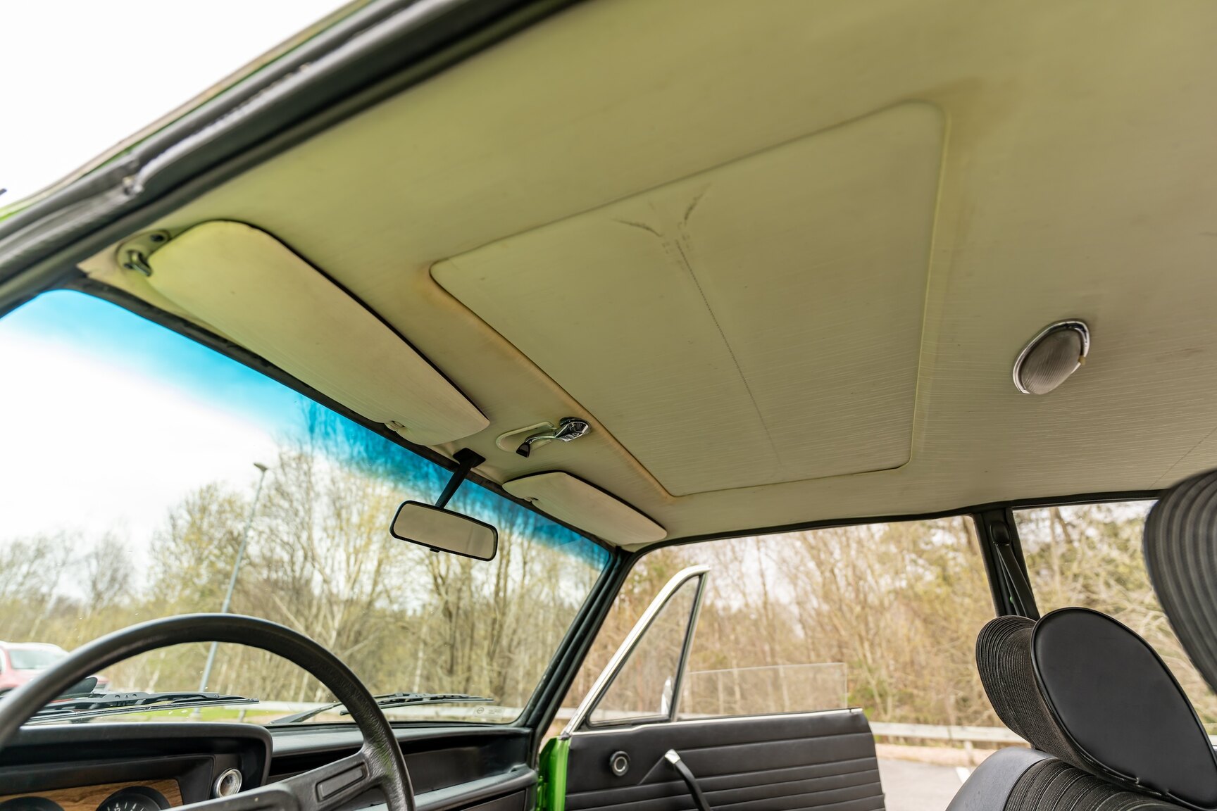 Interior image of 1975 BMW 2002