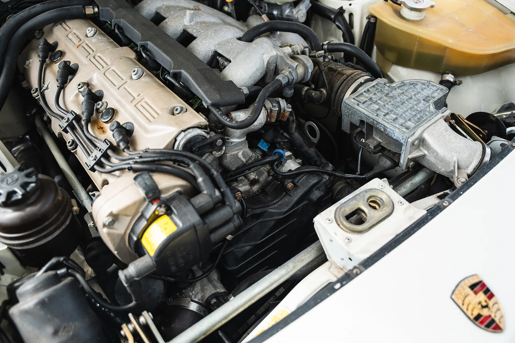Image of 1990 Porsche 944 S2 Cabriolet  (10) mechanics