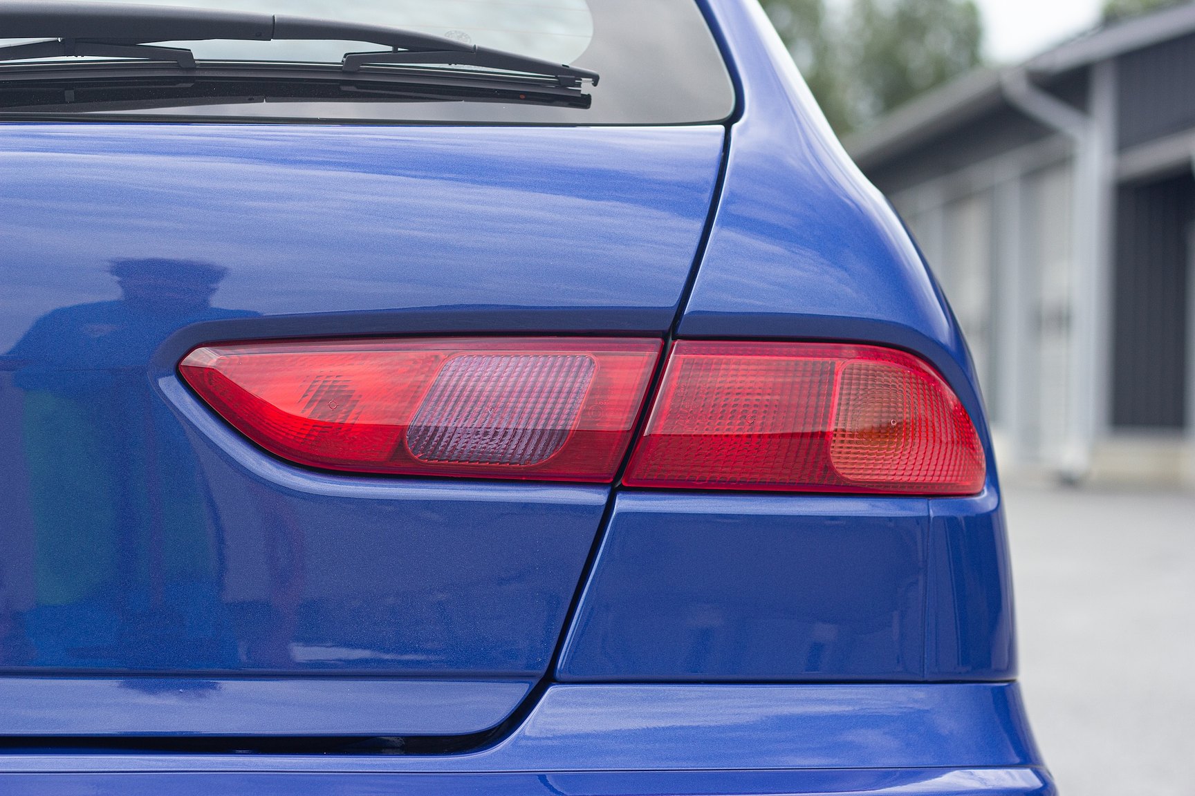Exterior image of 2004 Alfa Romeo 156 GTA