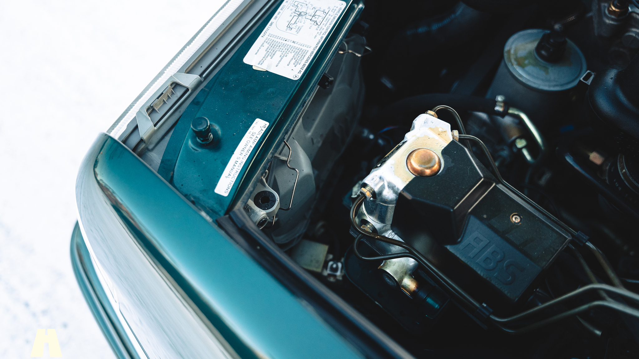 Image of 1995 Mercedes-Benz E320 Cabriolet  mechanics