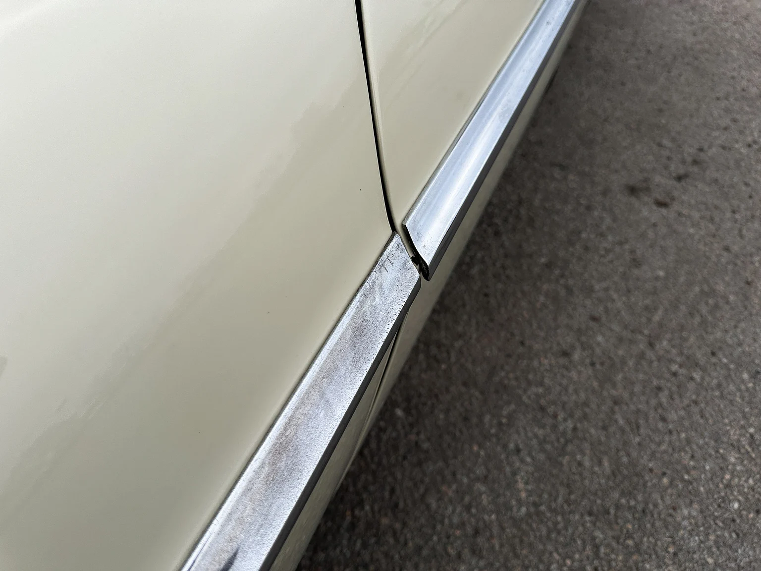 Exteriörbild på 1964 Volvo P 1800S (72)