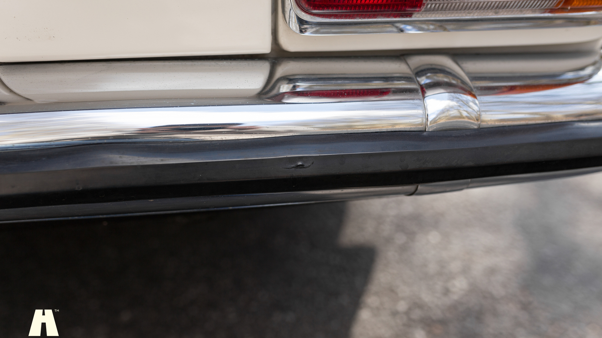 Exterior image of 1970 Mercedes 250 CE