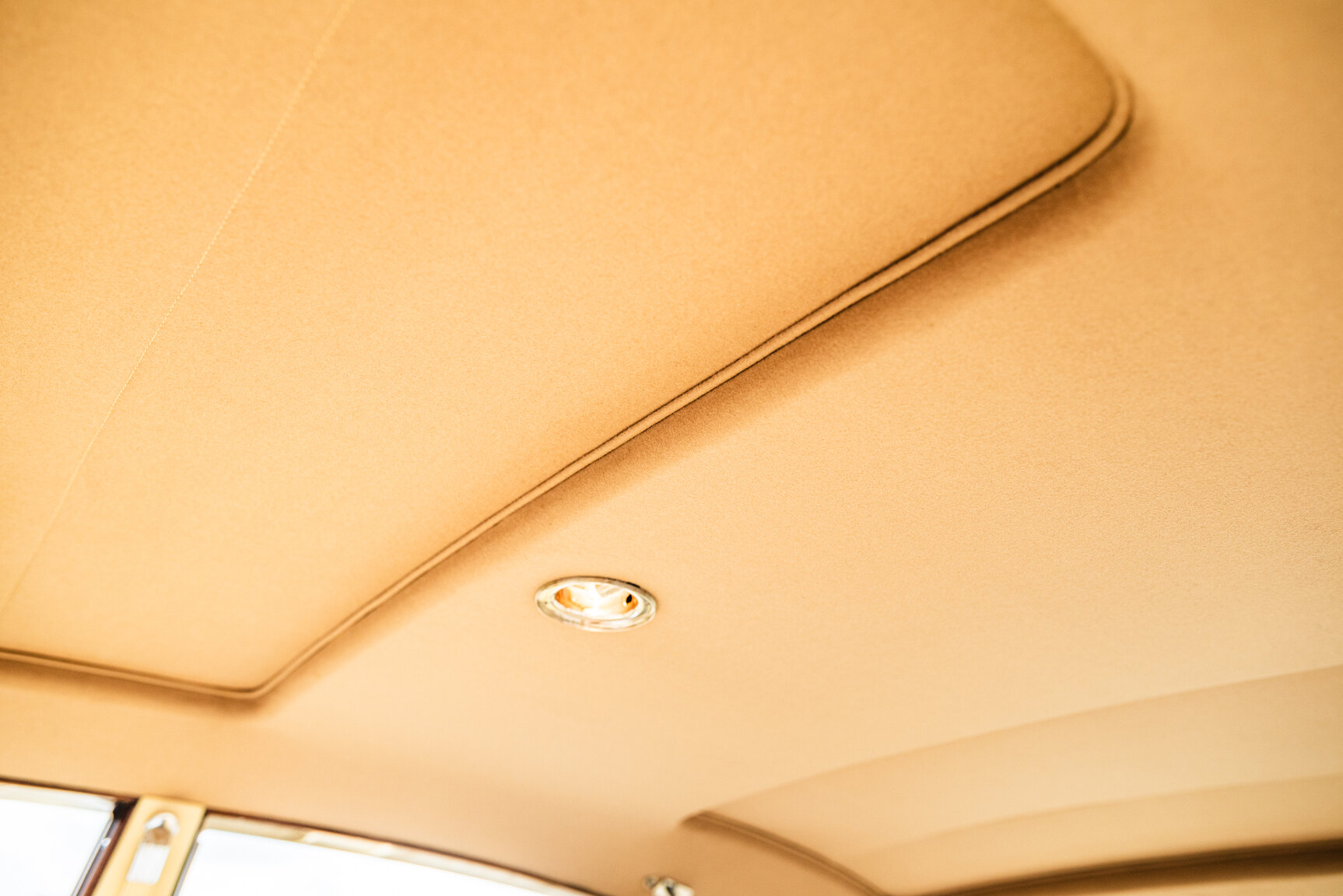 Interior image of 1960 Bentley S2 Continental 