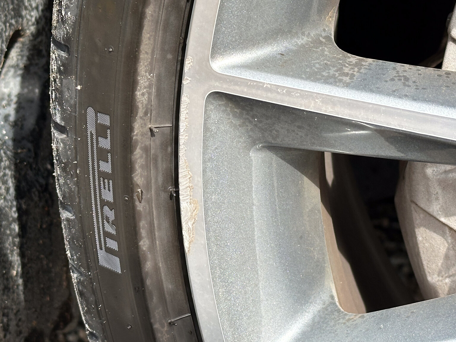 Exterior image of 2019 Mercedes-Benz E300 Cabriolet