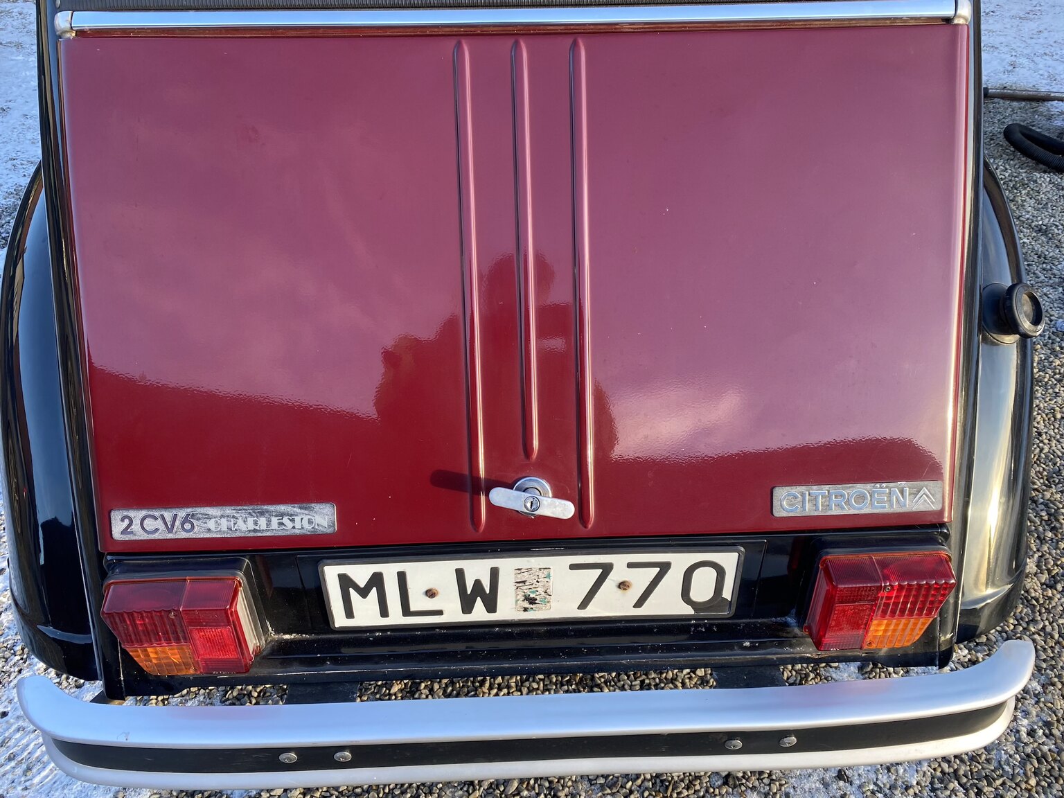 Exterior image of 1986 Citroën 2CV6 Charleston
