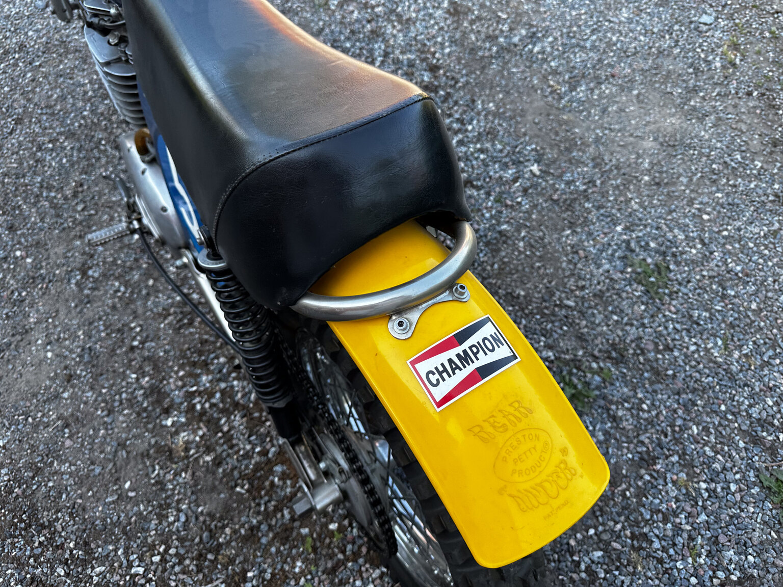 Aussenfoto 1975 BSA Cheney 500