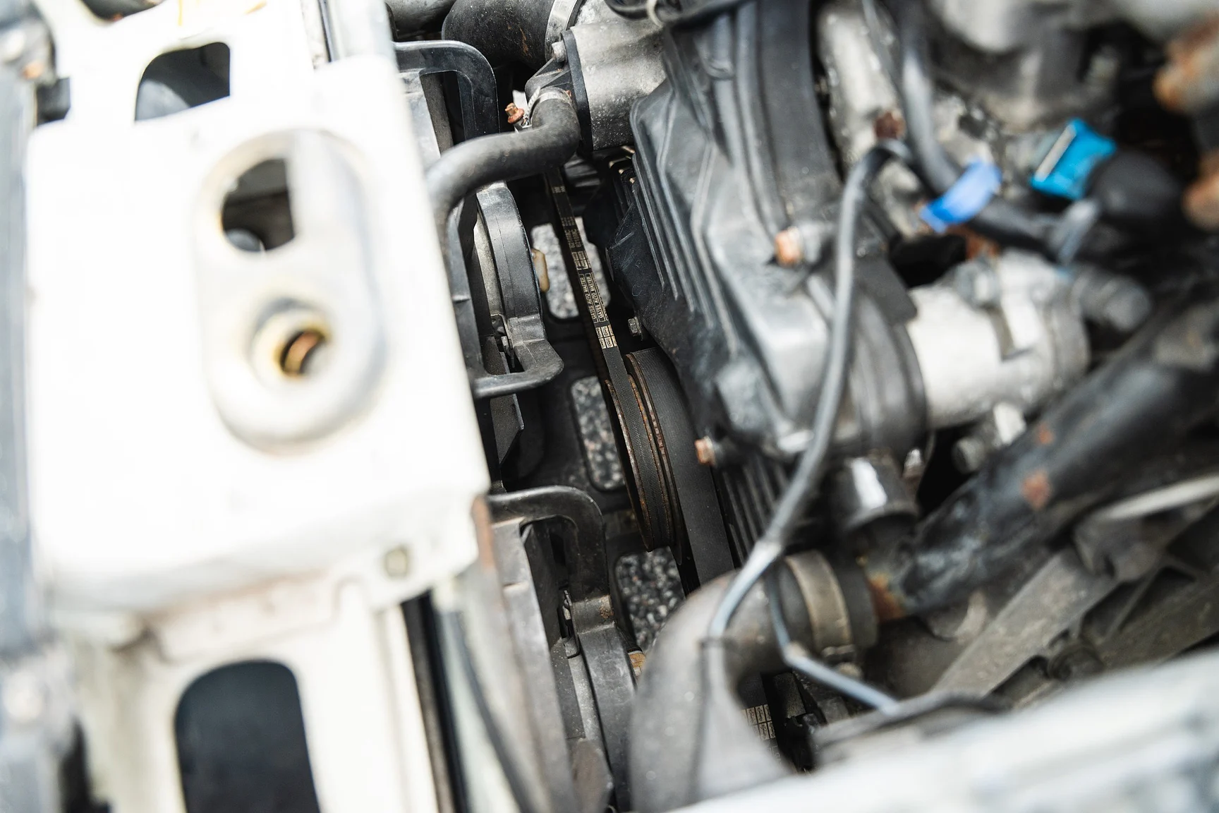 Image of 1990 Porsche 944 S2 Cabriolet  mechanics (23)
