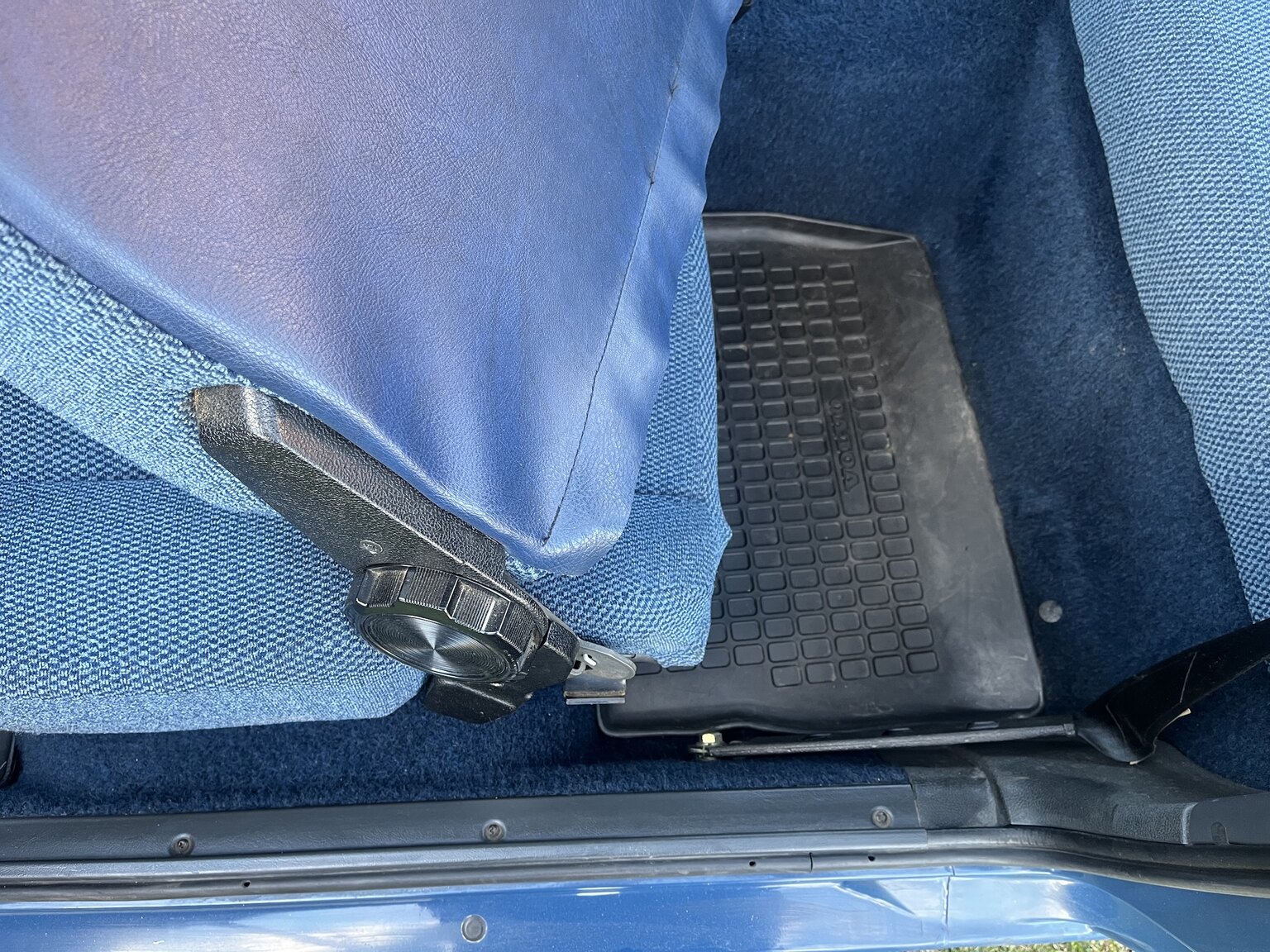 Innenraumfoto von 1983 Volvo 340 (13)