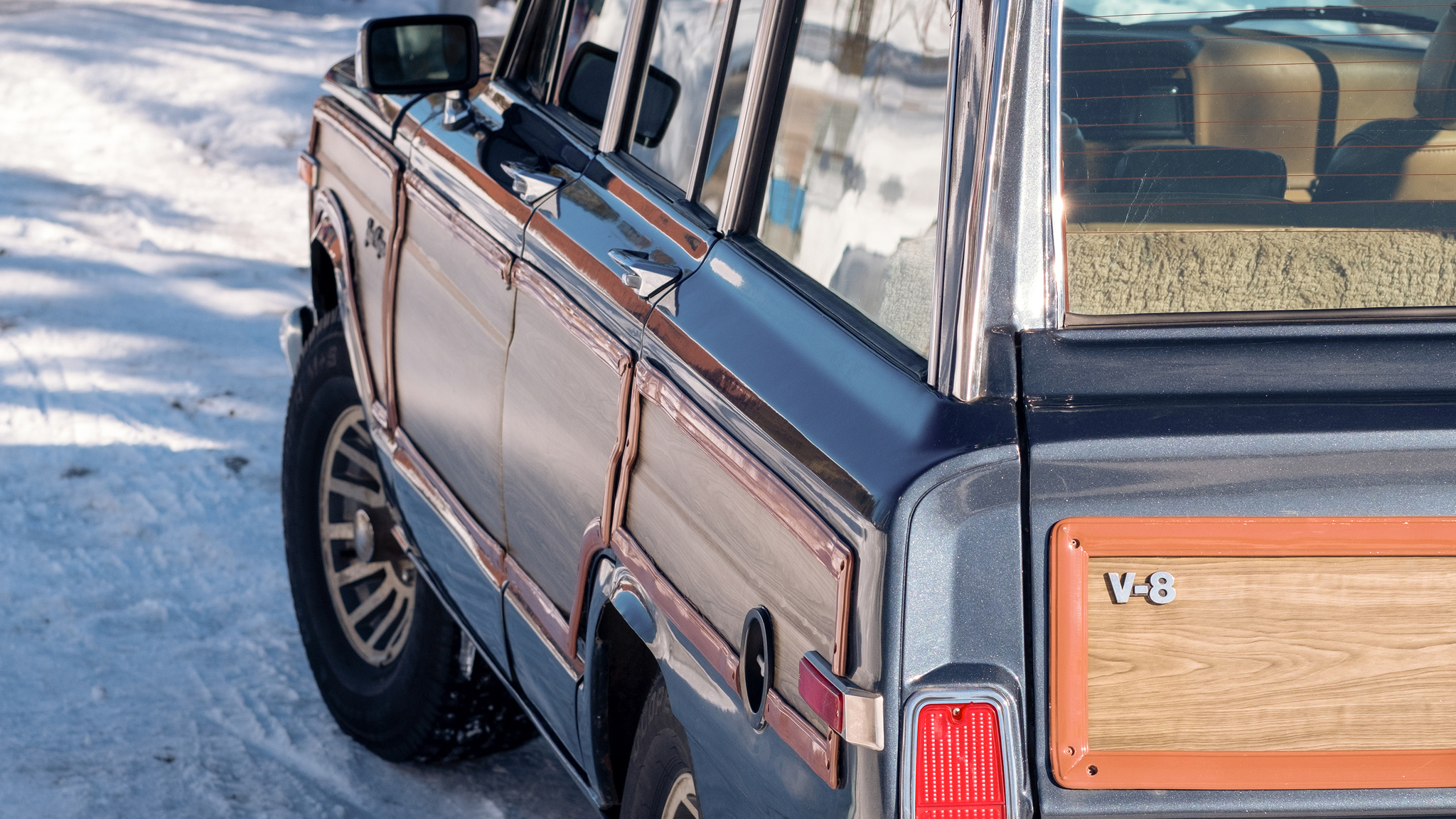 Exteriörbild på 1988 Jeep Grand Wagoneer 5.9