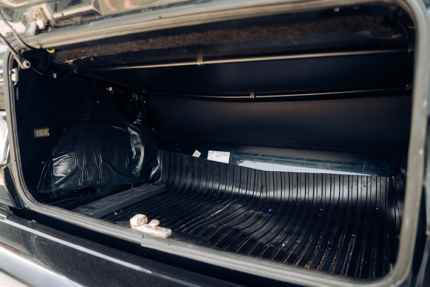 Interiörbild 1991 VW Golf Cabriolet "Etienne Aigner Edition"