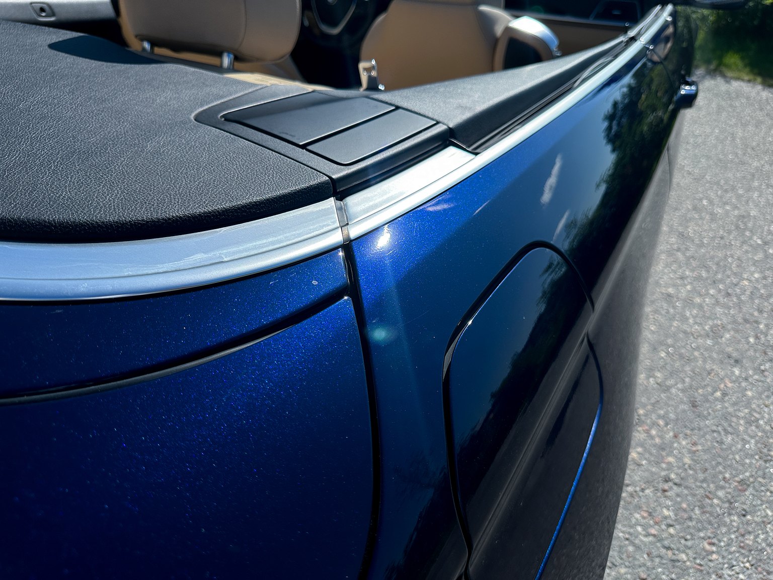 Exterior image of 2018 BMW 430i xDrive Convertible