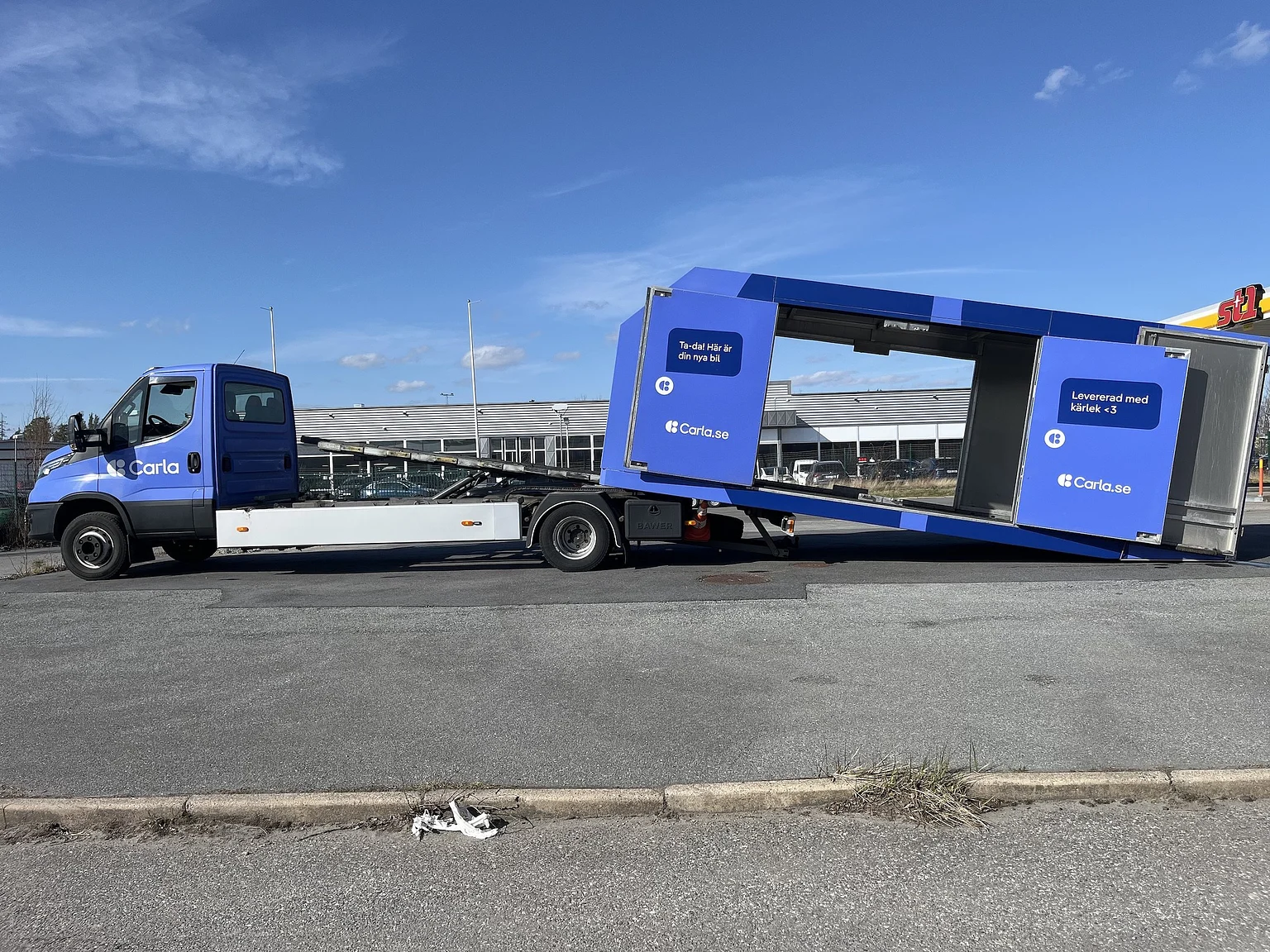 Exteriörbild på 2022 Iveco Daily 70-180 chassis Biltransport (3)