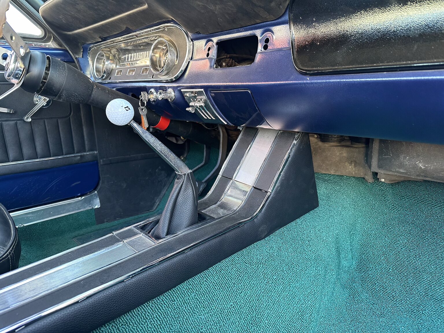 Interior image of 1965 Ford Mustang Fastback 351W (42)