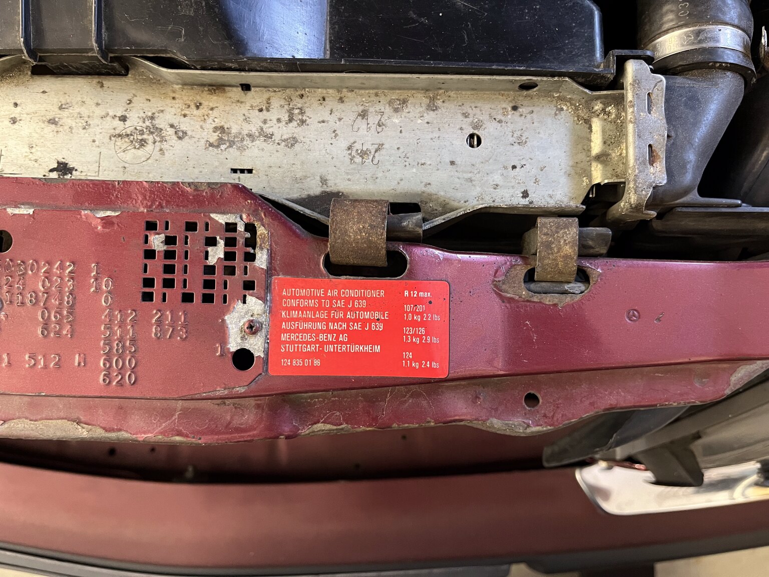 Image of 1990 Mercedes-Benz 230 E mechanics