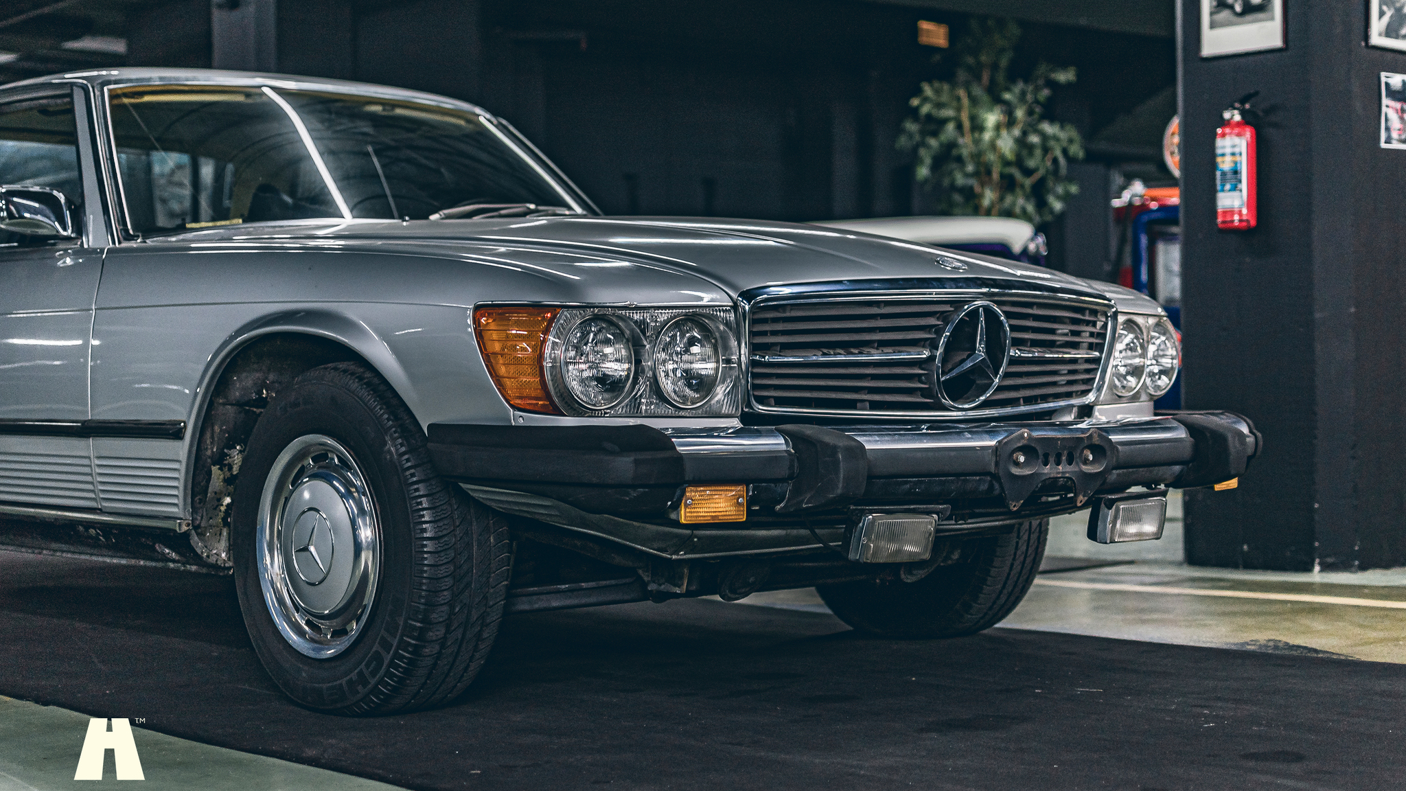 Exterior image of 1974 Mercedes SLC450 Project