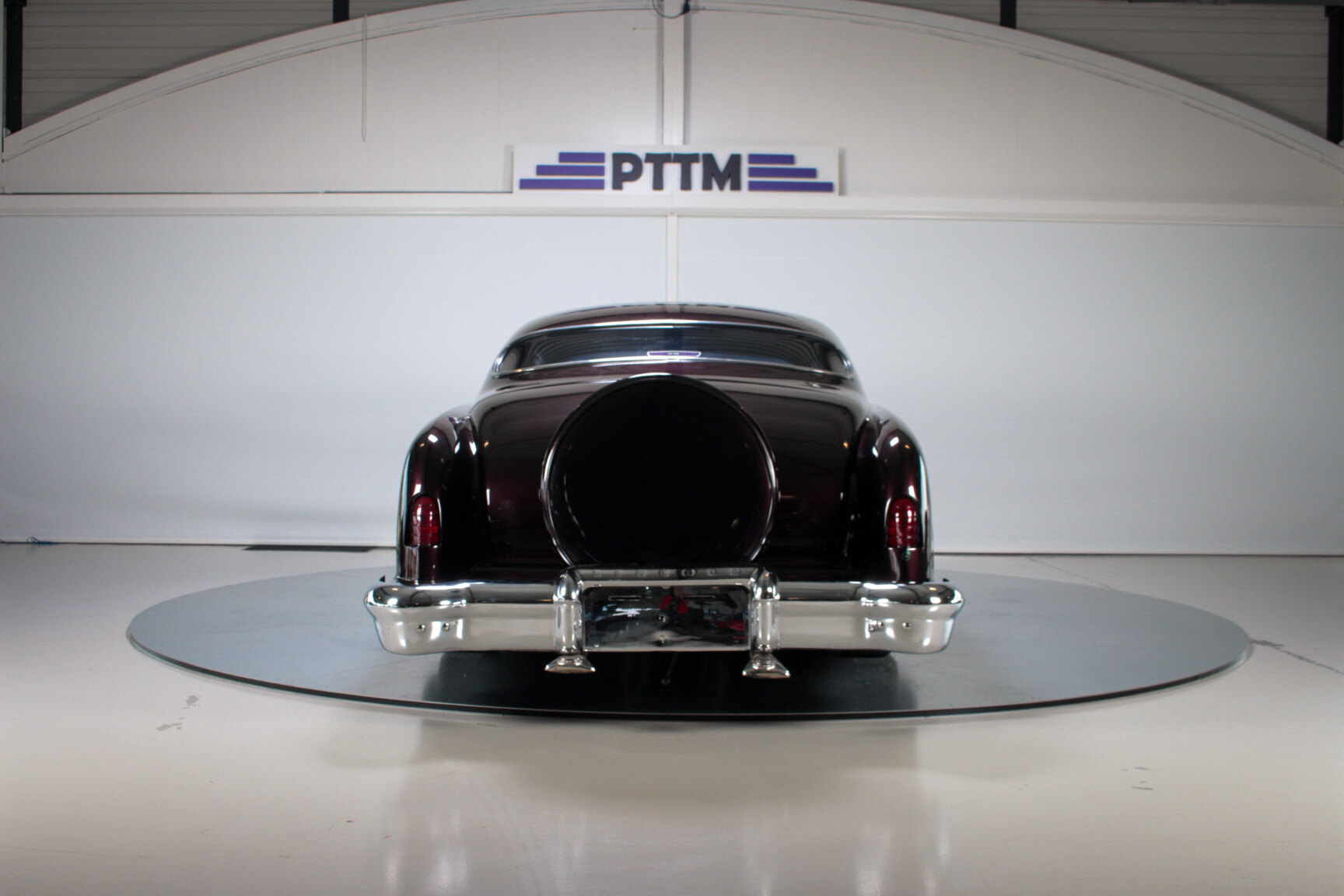 Exterior image of 1951 Lincoln Cosmopolitan 
