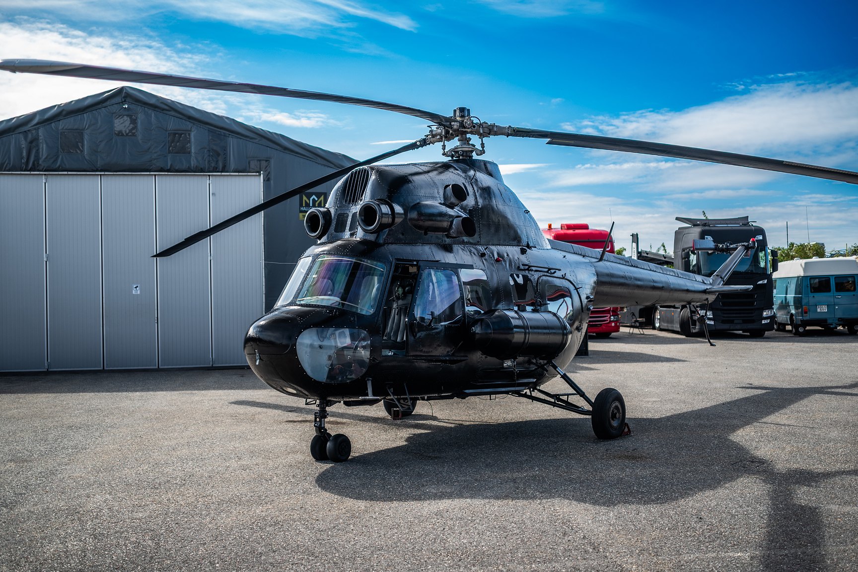 Exteriörbild på 1974 MIL Mi-2