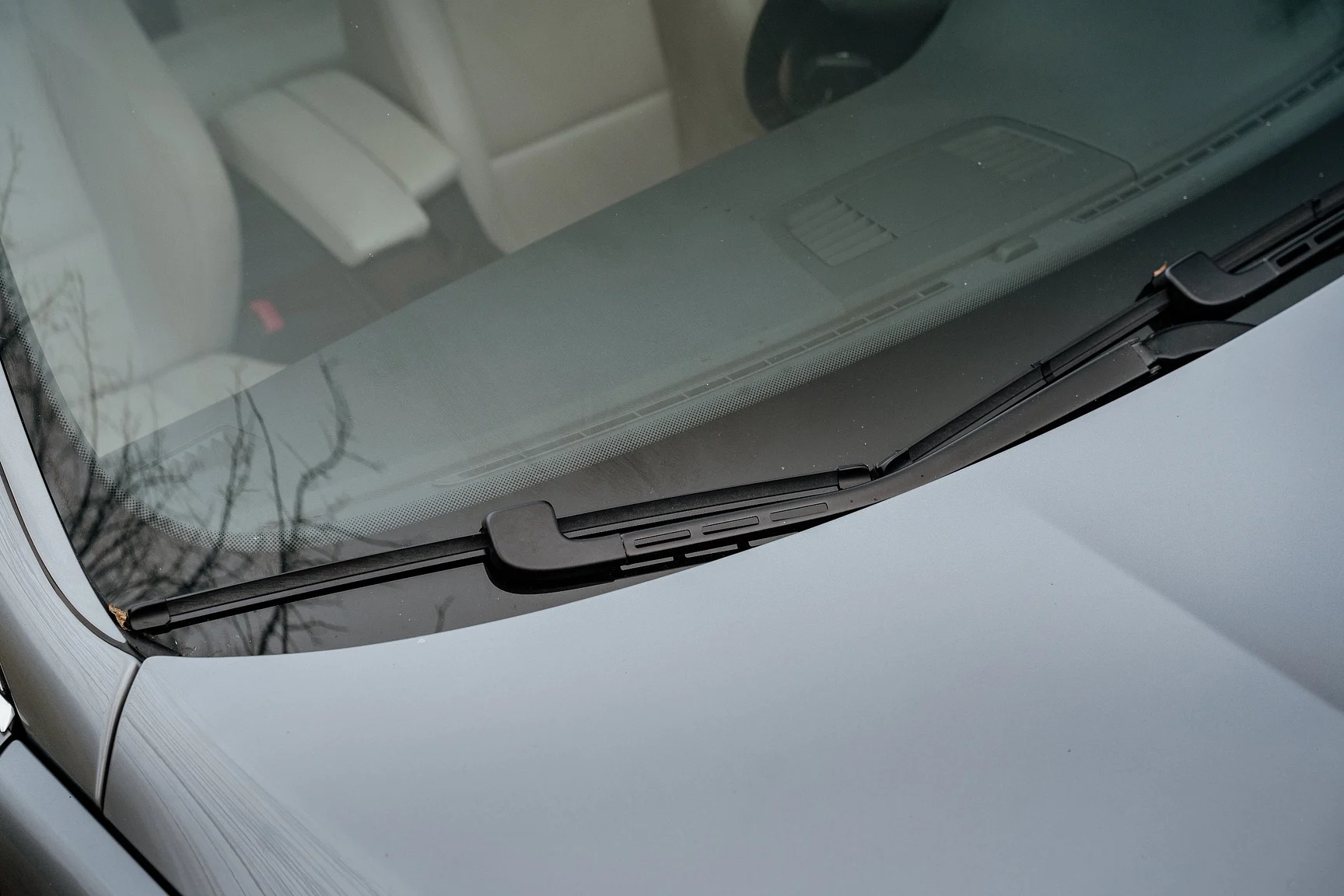 Exterior image of 2010 BMW 325i Sedan (40)