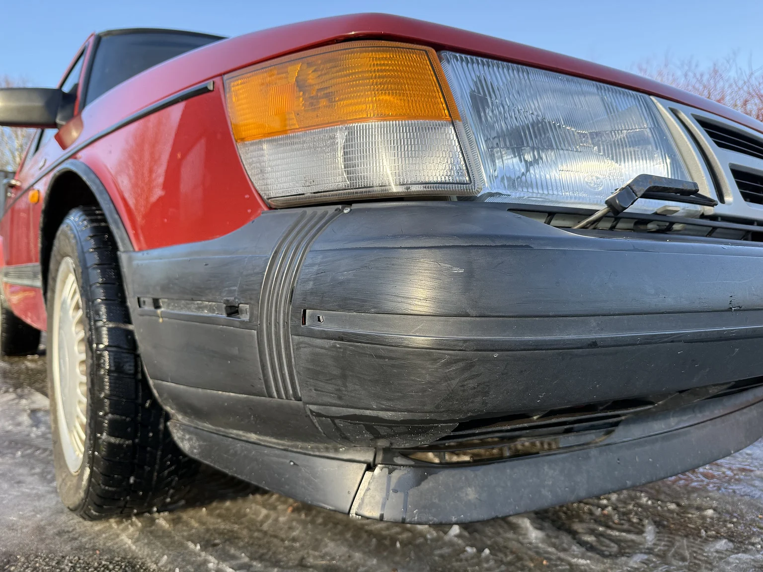 Exterior image of 1991 SAAB 900S Turbo 2-door (60)