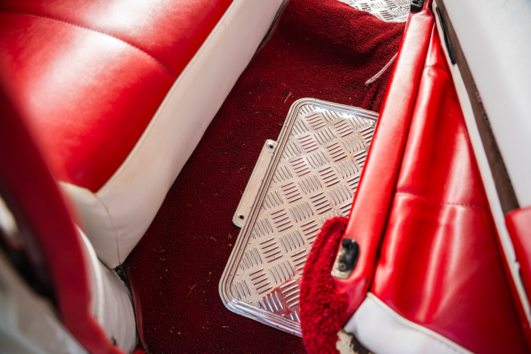 Interior image of 1957 Pontiac Star Chief