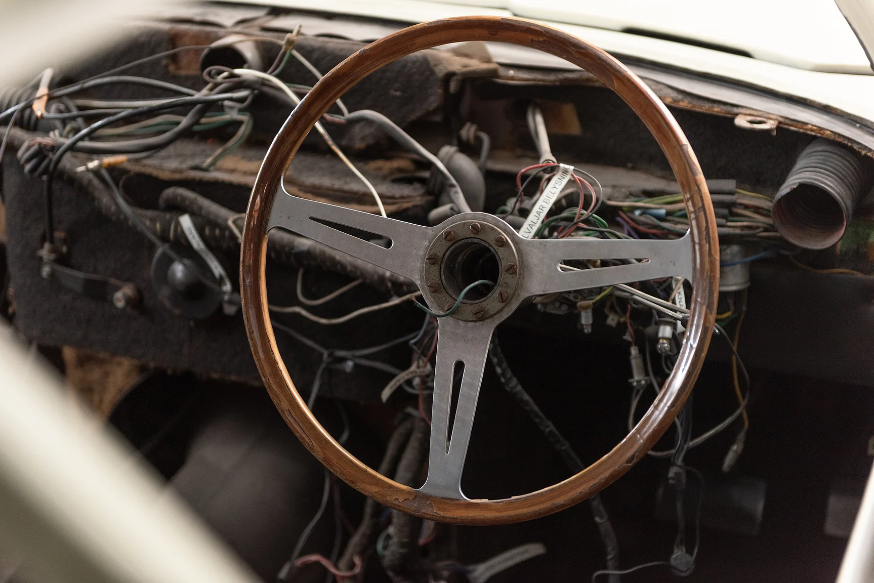Interior image of 1968 Jensen Interceptor (2)