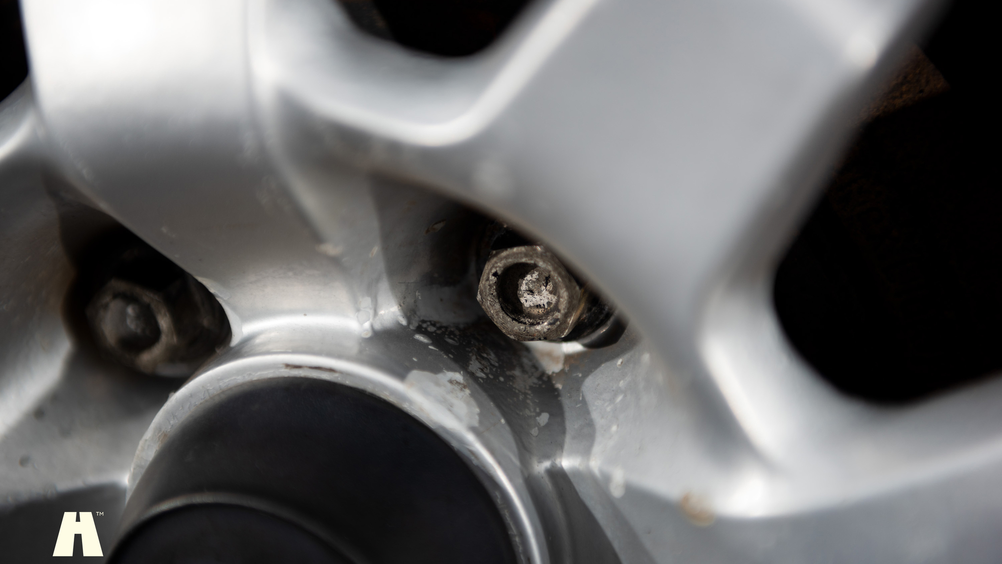 Exterior image of 1981 Porsche 924 (41)