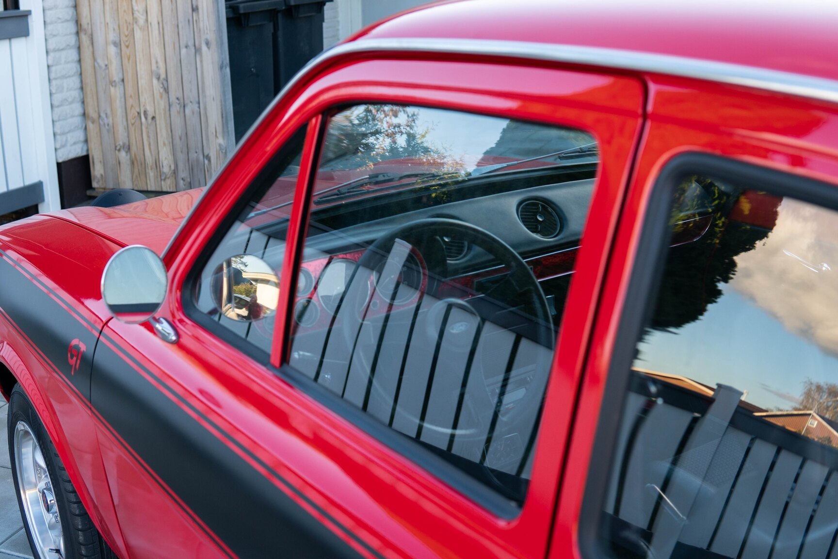 Exterior image of 1972 Ford Escort 1300 L