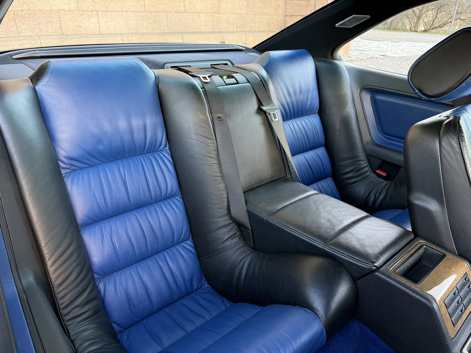 Interiörbild 1992 BMW 850iA - No Reserve (29)