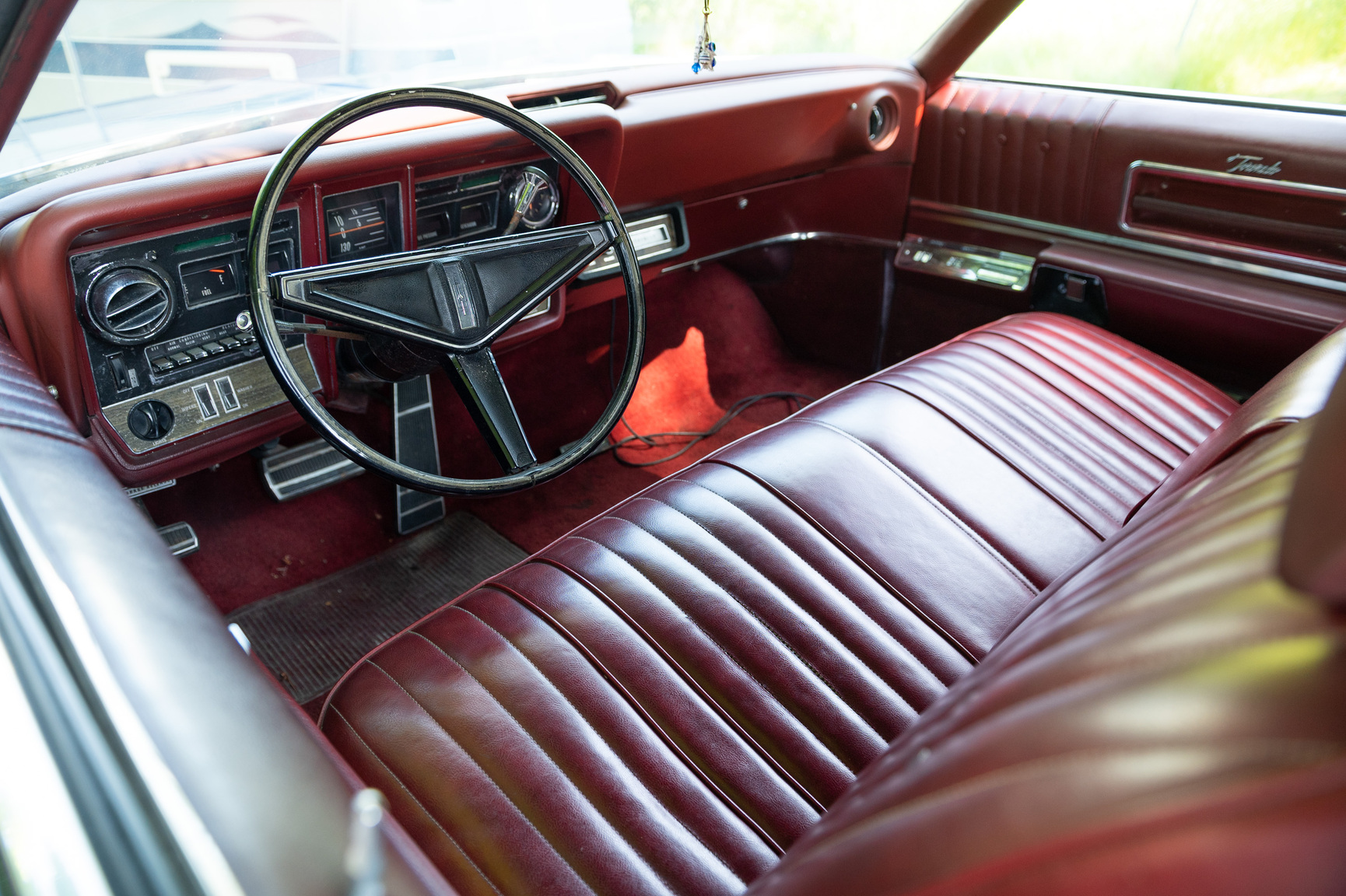 Interiörbild 1968 Oldsmobile Toronado (71)