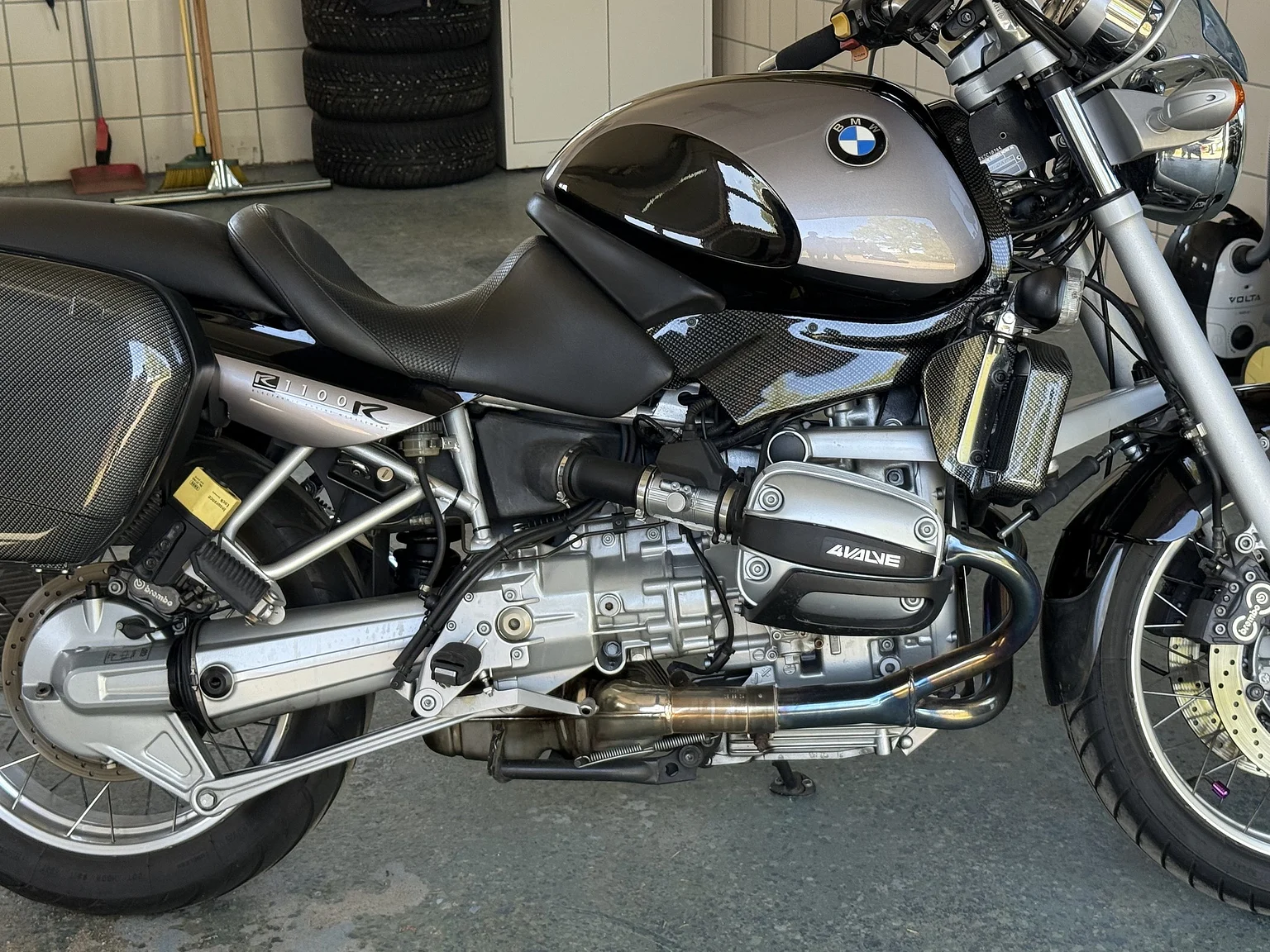 Exteriörbild på 1999 BMW Motorrad R 1100 R (5)