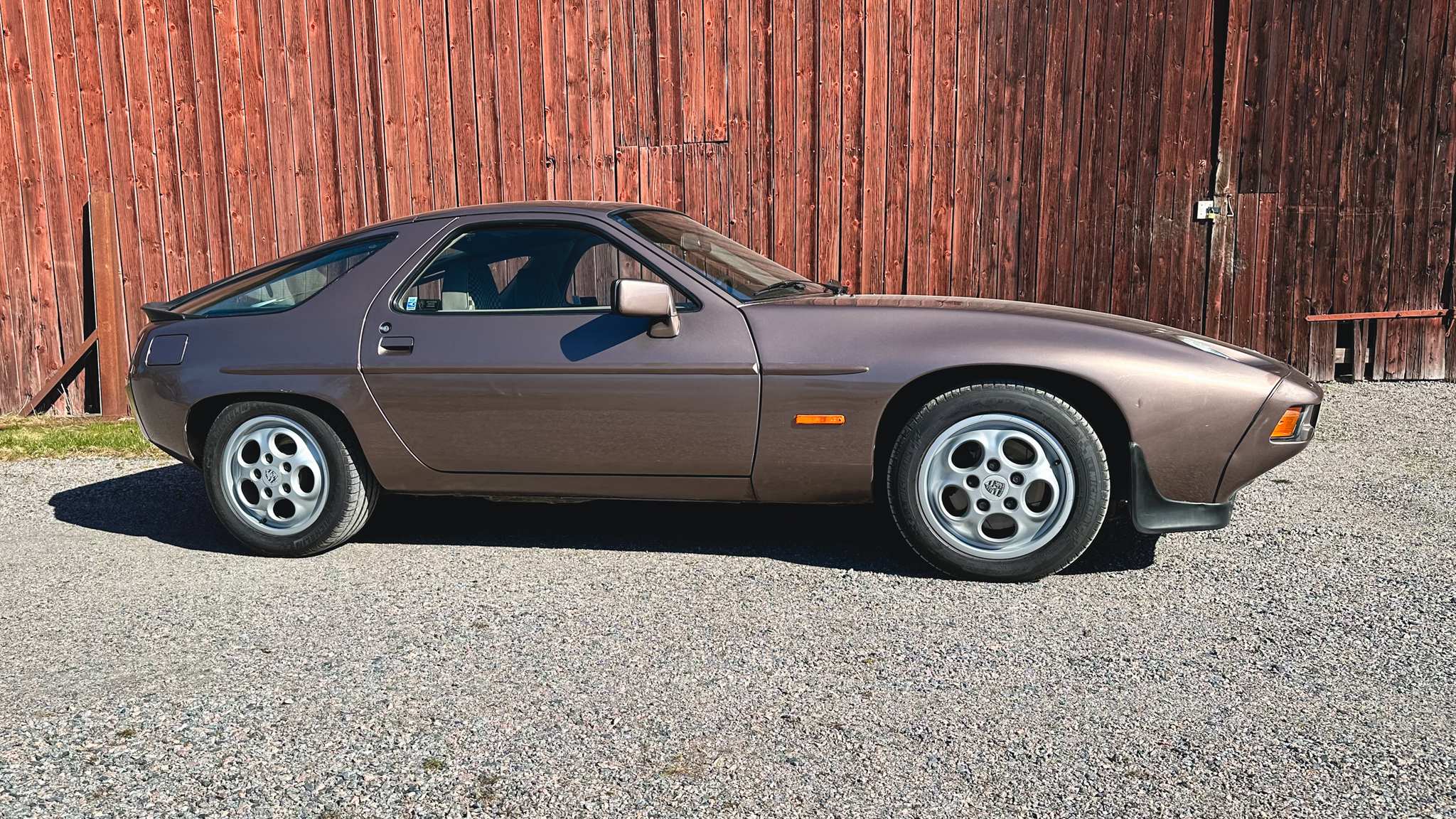 Aussenfoto 1983 Porsche 928 S (7)